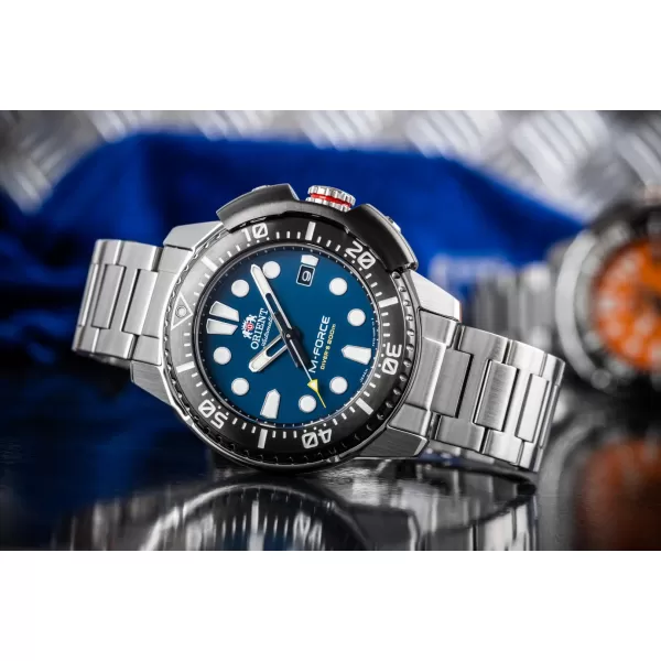 Orient Sports M-Force Automatic Diver's RA-AC0L07L00B