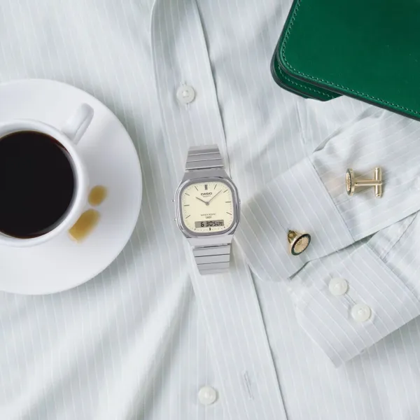 Casio Collection AQ-240E-7A2EF