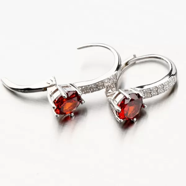 Stříbrné náušnice s rubínem a se zirkony PKL-2143