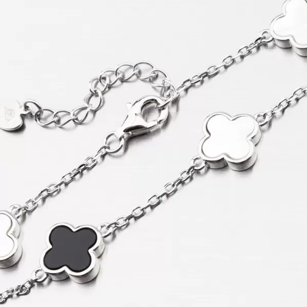 Stříbrný dámský náramek se čtyřlístky PKL-4015