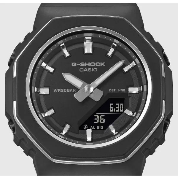 Casio G-Shock GMA-P2110-1AER