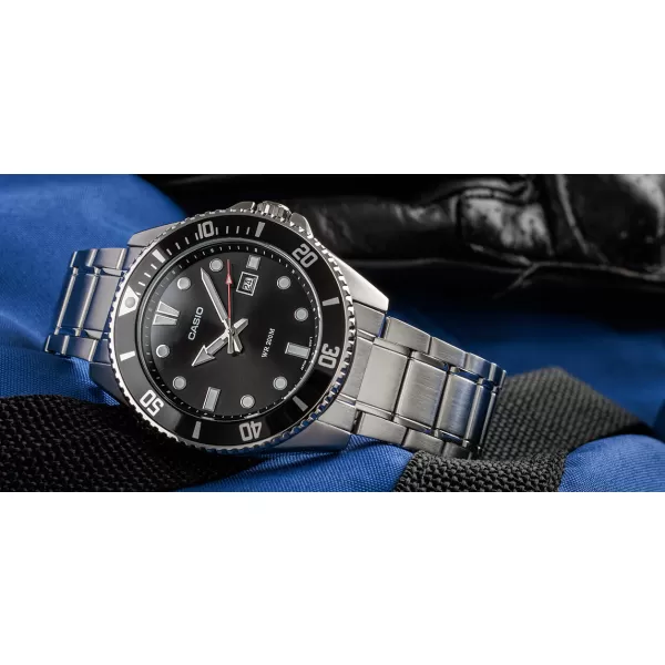 Casio Collection Duro (006)