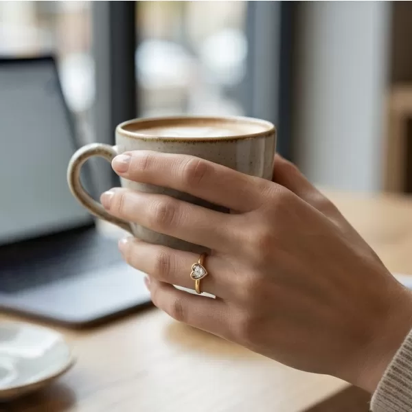 Dámský prsten žluté zlato 585/1000 přírodní diamant 0.045 ct G/SI 10849D-ZL